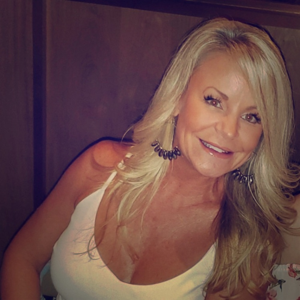 Meet your Posher, Pamela